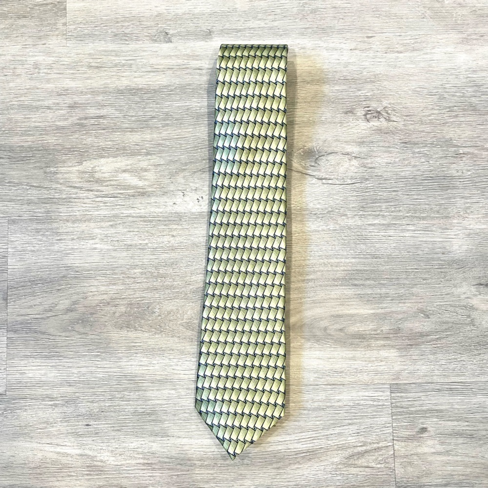 Arrow 100% Silk Green Tie